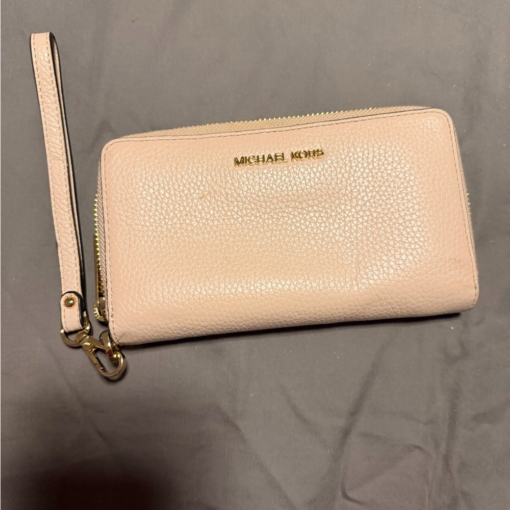 Michael Kors Blush Pink Wristlet